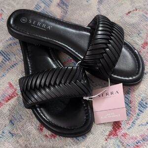 NWT Serra Women's Black Slide Sandals - 8